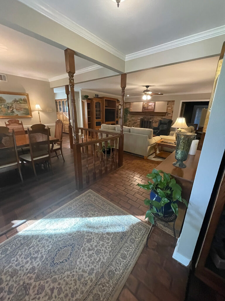 Staged Entry of 7647 Querida Lane Dallas Texas 75248 for sale by owner